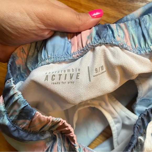 Abercrombie kids active blue tie dye shorts size 9/10 - Picture 4 of 4